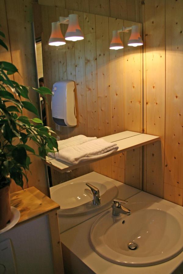 Chalets De Tremontagne 3 Etoiles Nanchez エクステリア 写真